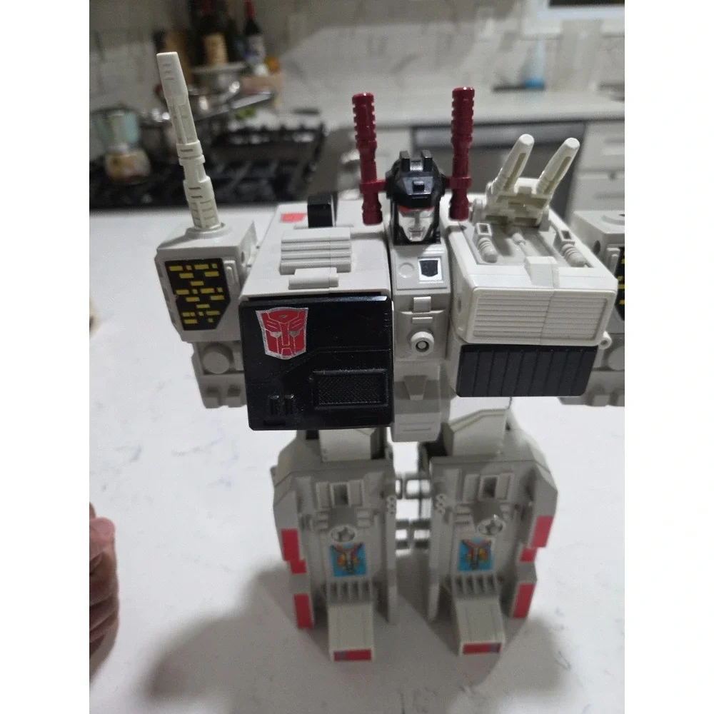 Transformers G1 Metroplex Autobot City Commander Vintage Action Figure 1985 - Picture 6 of 13